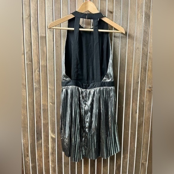 3/$30 _ GENTLE FAWN | LORETTA silver metallic pleated mini dress open back Small - Picture 3 of 8